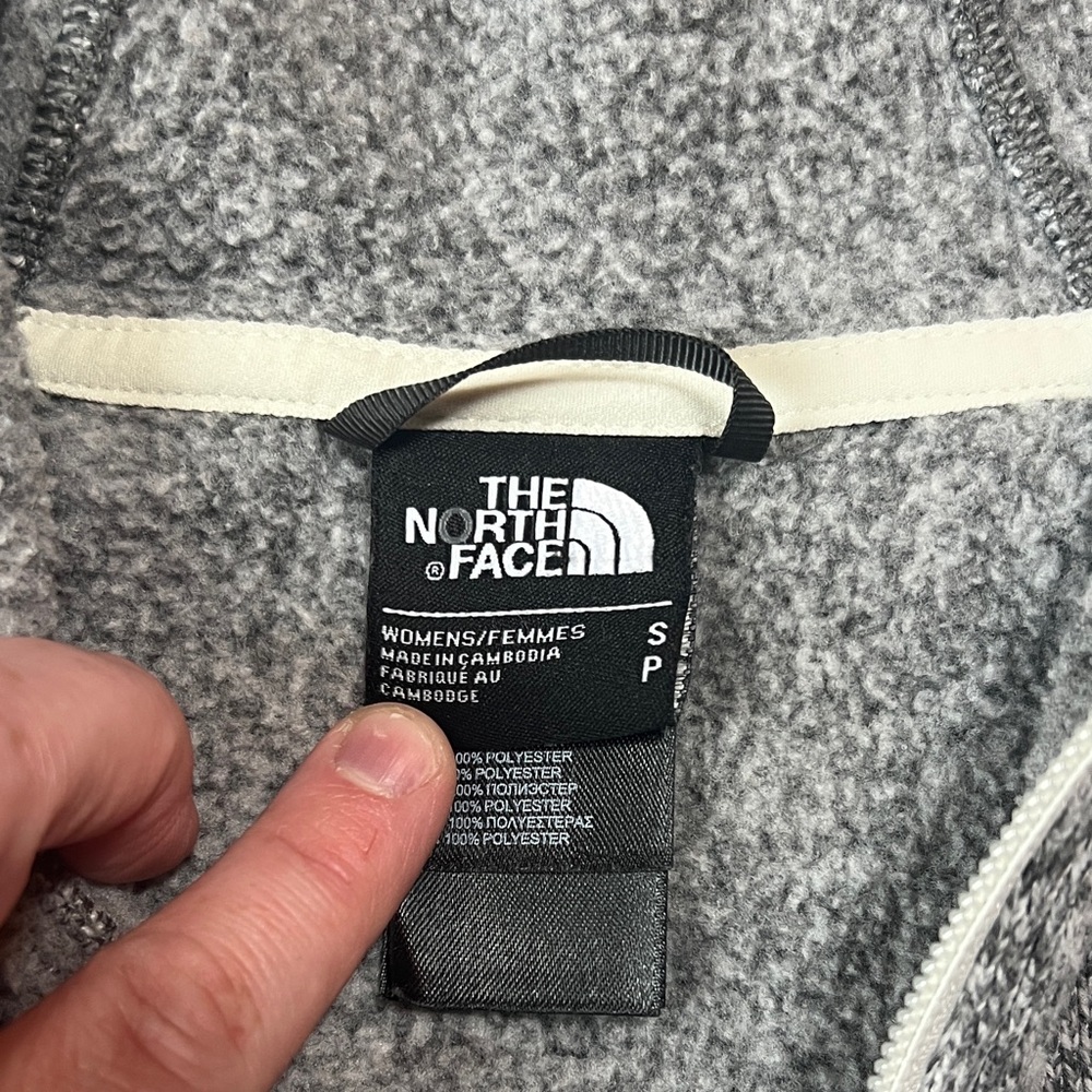 The North Face Gray Fleece Jacket - Picture 2 of 10